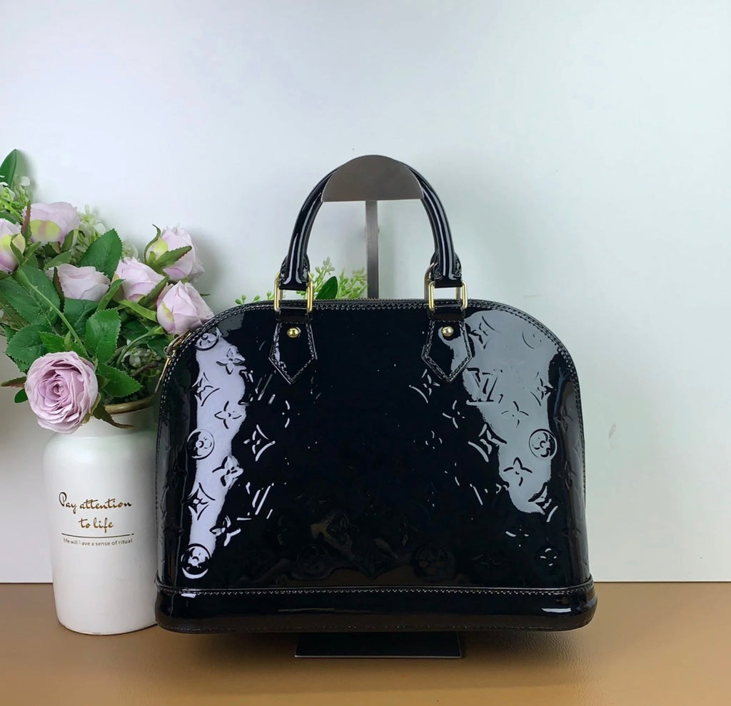 Louis Vuitton Vernis Monogram GM Alma Handbag