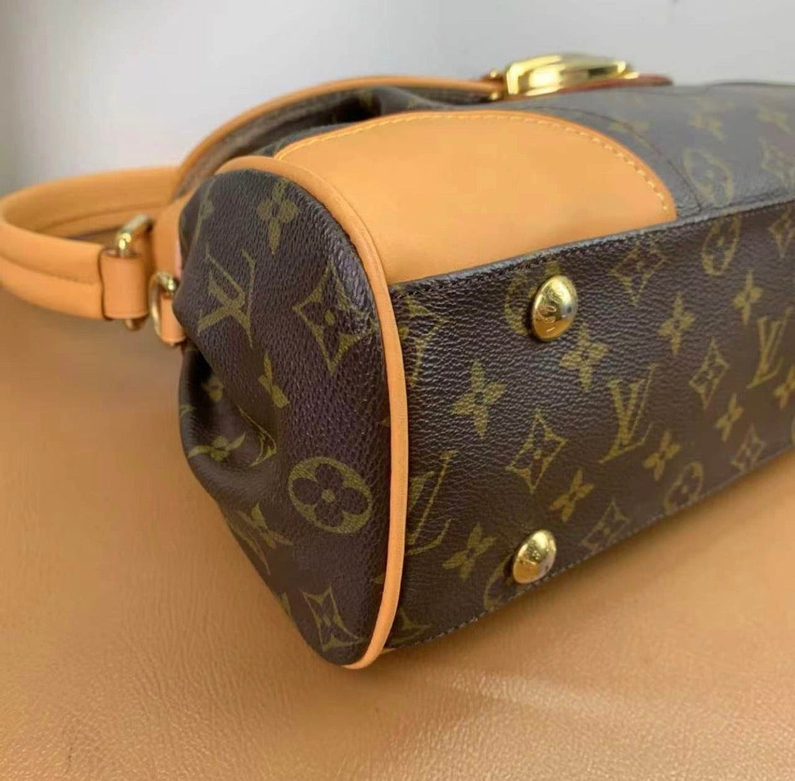 Authentic Louis Vuitton Beverly Monogram Shoulder Bag