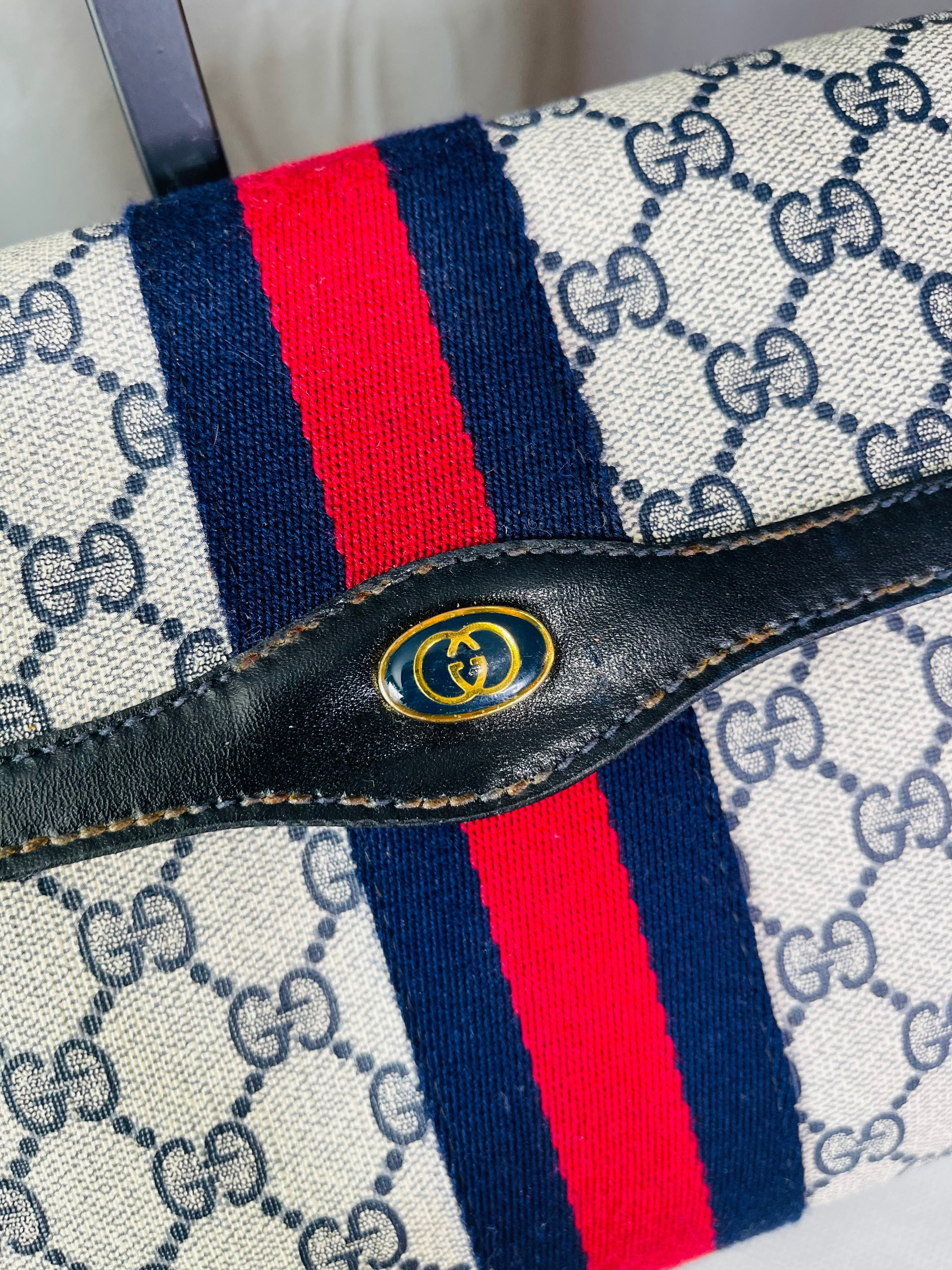 Gucci Sherry Supreme Navy ShoulderBag