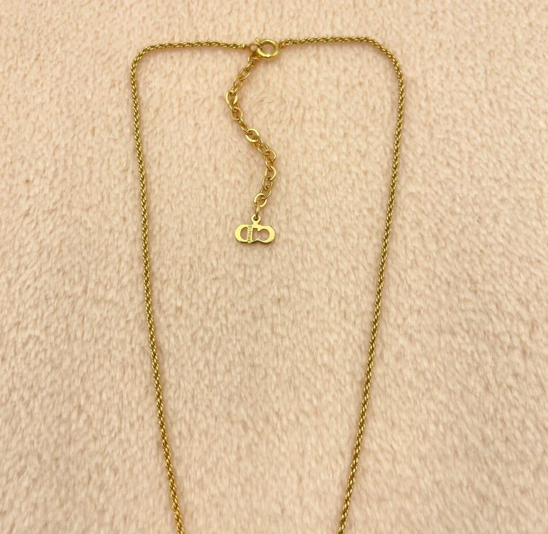 Authentjc Christian Dior Twist Circle CD Necklace  W/Box Vintage