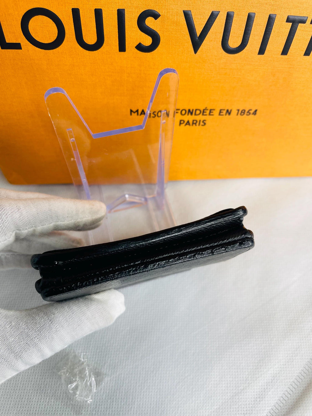 Authentic Louis Vuitton Black Taïga Leather Card/Coin Holder Wallet