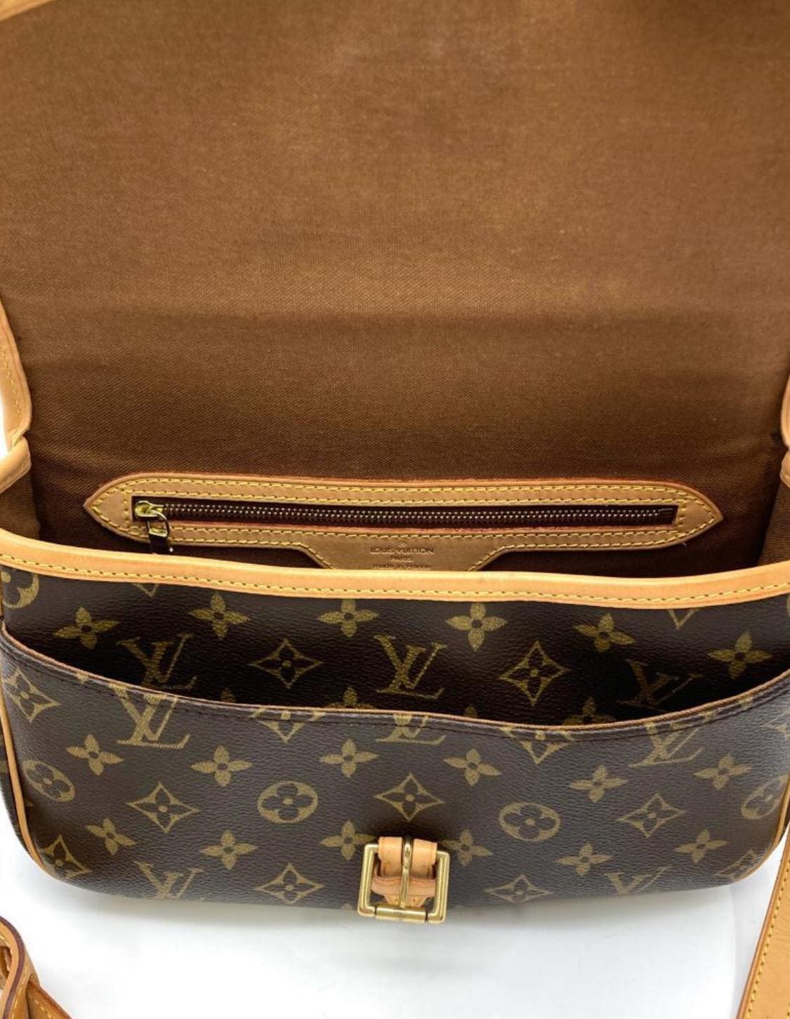 Certified Authentic LOUIS VUITTON Monogram SolShoulder Bag