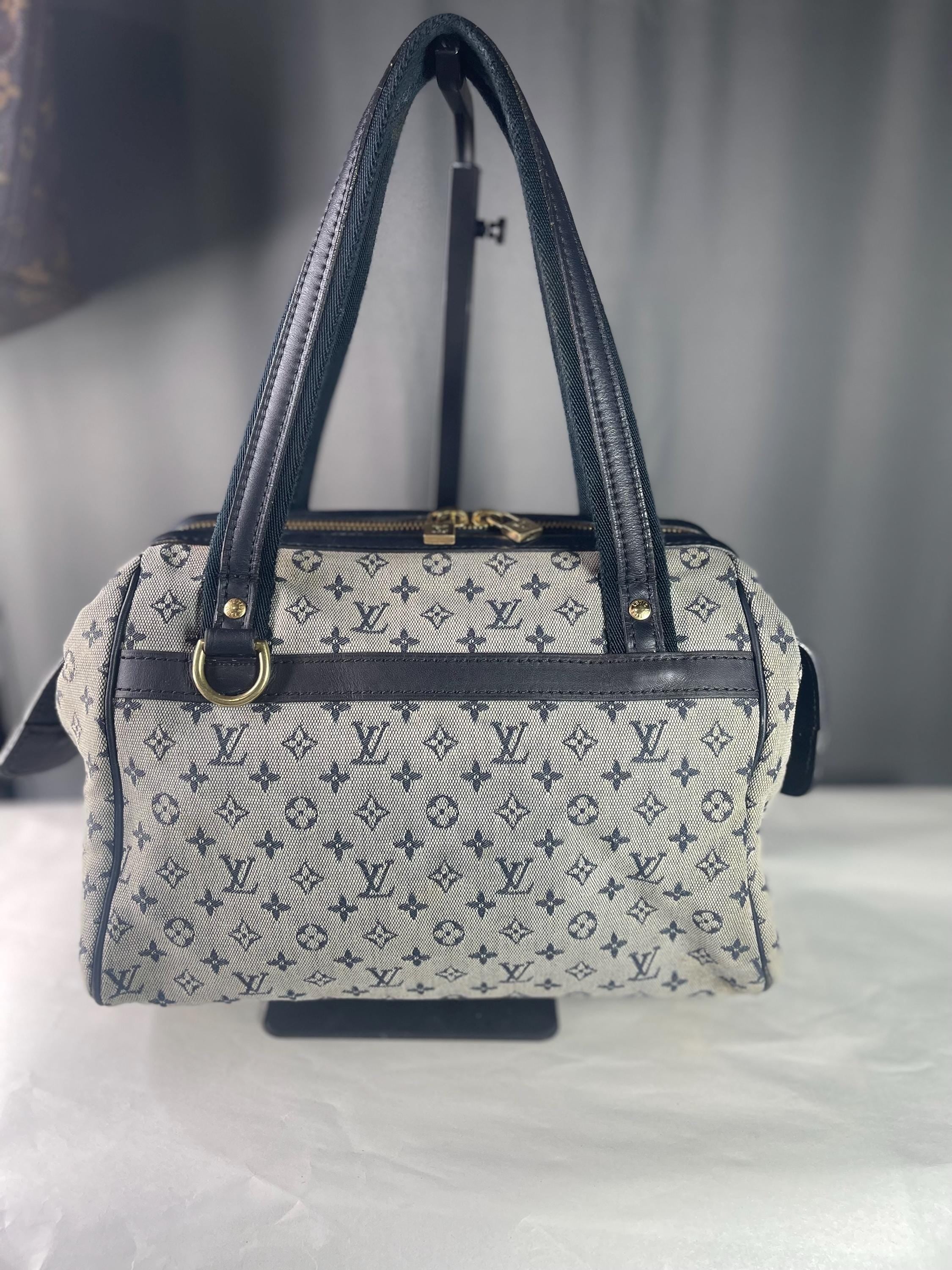 Authentic  LOUIS VUITTON Monogram Mini Josephine  Handbag