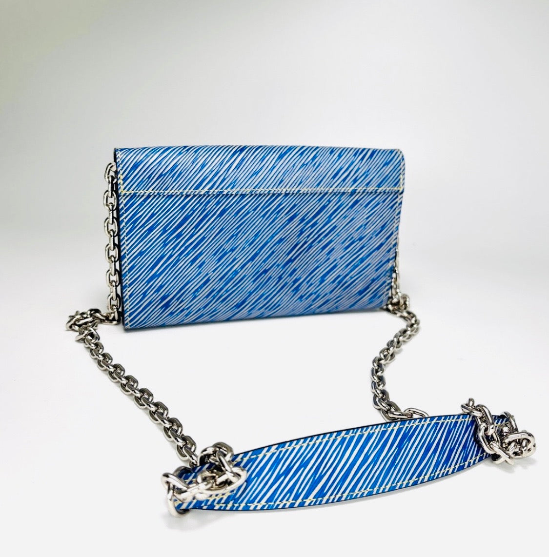 Louis Vuitton
Twist Chain Wallet Studded Epi Leather
