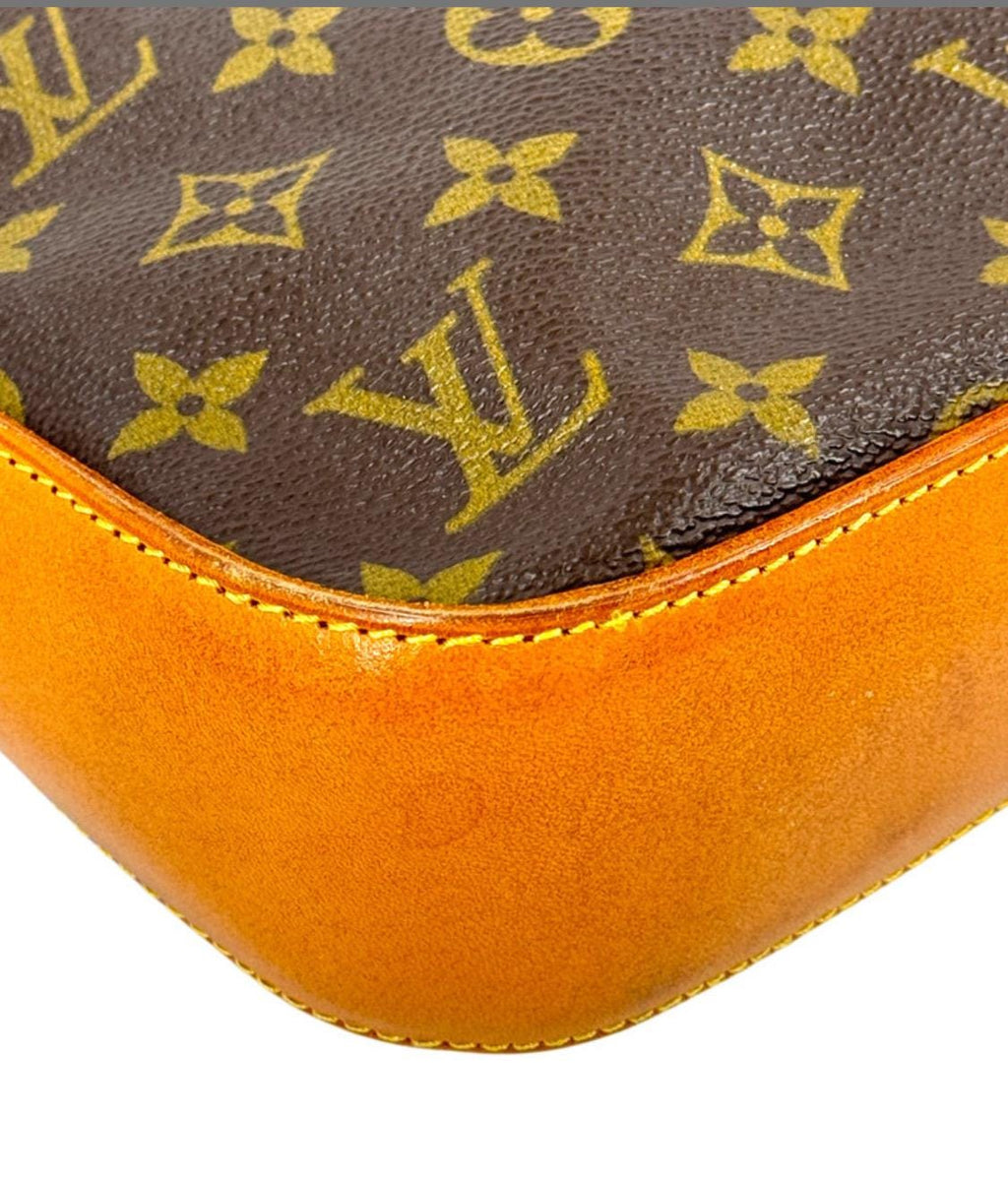 Authentic LOUIS VUITTON Monogram Boulogne 30 M52165  Shoulder Bag Vintage Old Model