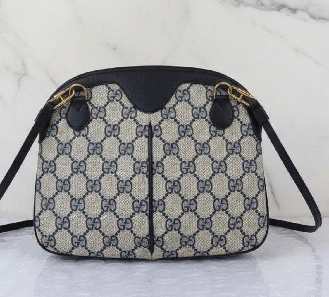 Gucci GG Supreme Sherry Line Shoulder  Bag Vintage (Navy)