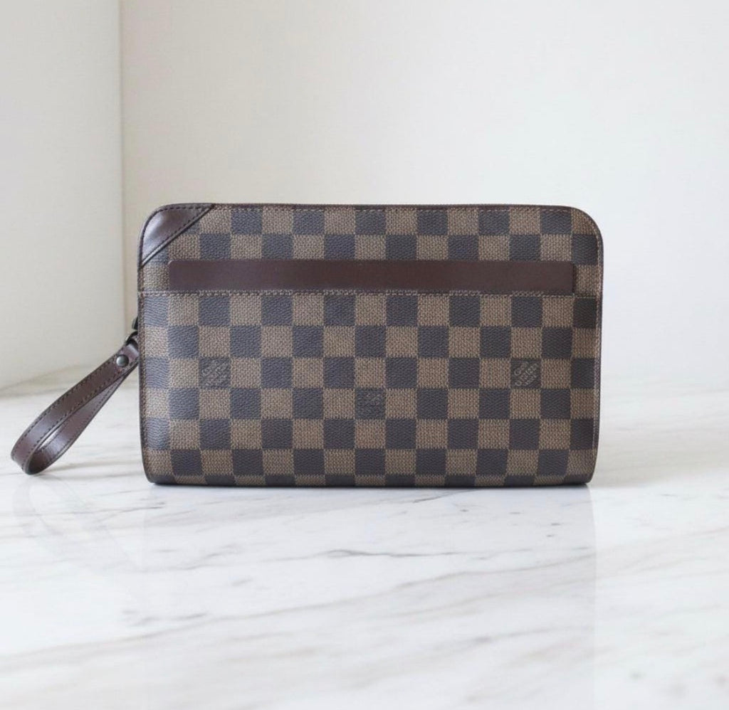 Authentic LOUIS VUITTON Damier Ebene Pochette Saint Louis Clutch