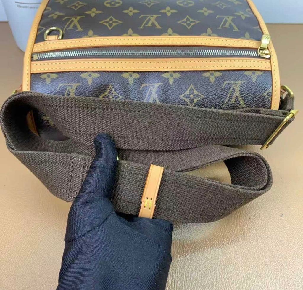 Louis Vuitton Bosphore PM Monogram Shoulder Bag