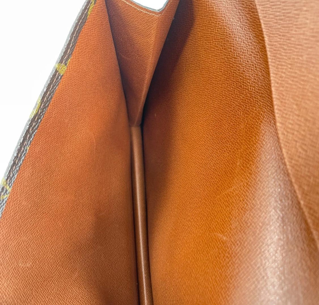 AuthenticLOUIS VUITTON Monogram Pochette Rabat