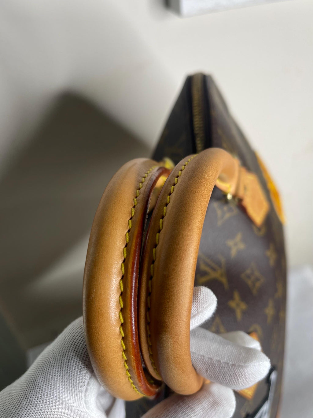 Authentic Louis Vuitton Alma PM Handbag  W / Name Tag , Lock & Key