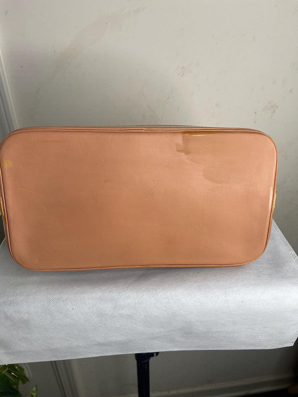 Authentic Louis Vuitton Alma PM Handbag  W / Name Tag , Lock & Key