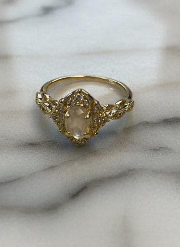 Beatiful Elegant Oval Moonstone Gold Plated Ring. ( Great Gift)