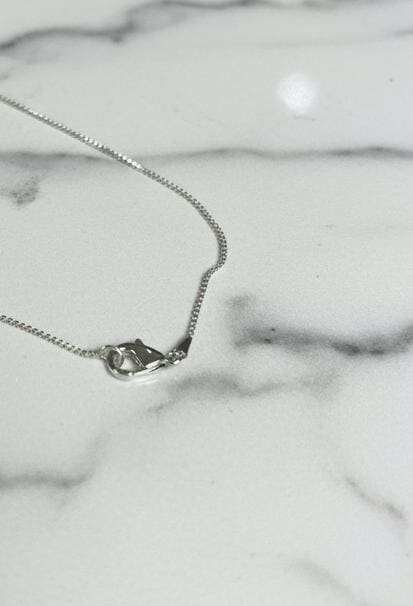 Simply  Eternal Hollow Silver Plated Pendant Necklace  ( Great Gift )
