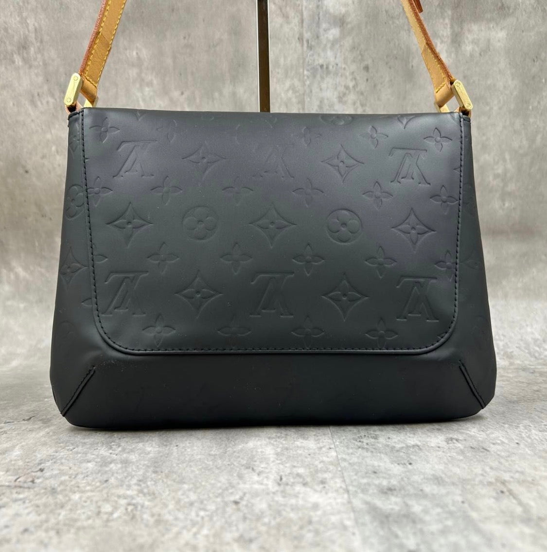 Louis Vuitton Vernis Thompson Street Black