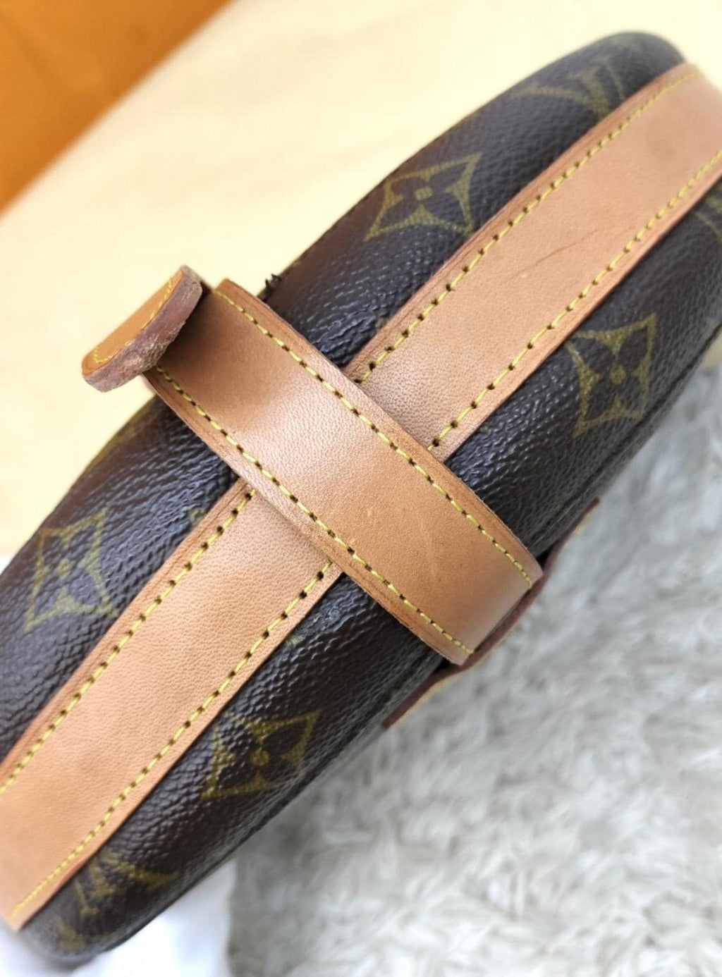 Authentic Louis Vuitton Monogram Chantilly crossbody Bag Vintage