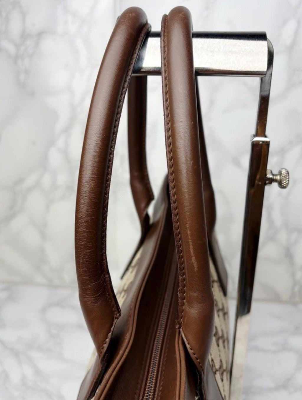Authentic Gucci GG Canvas Britt handbag