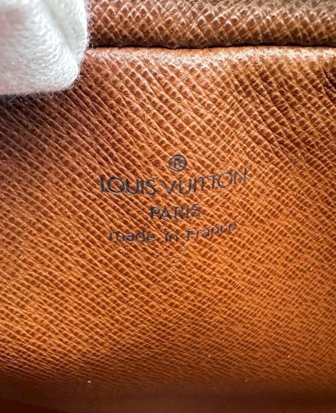 authentic Louis Vuitton Pochette Marly Bandouliere Bag Monogram Canvas