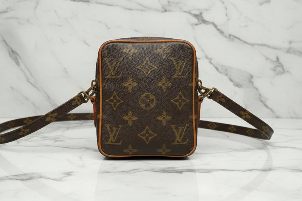 Louis Vuitton Monogram Danube 15