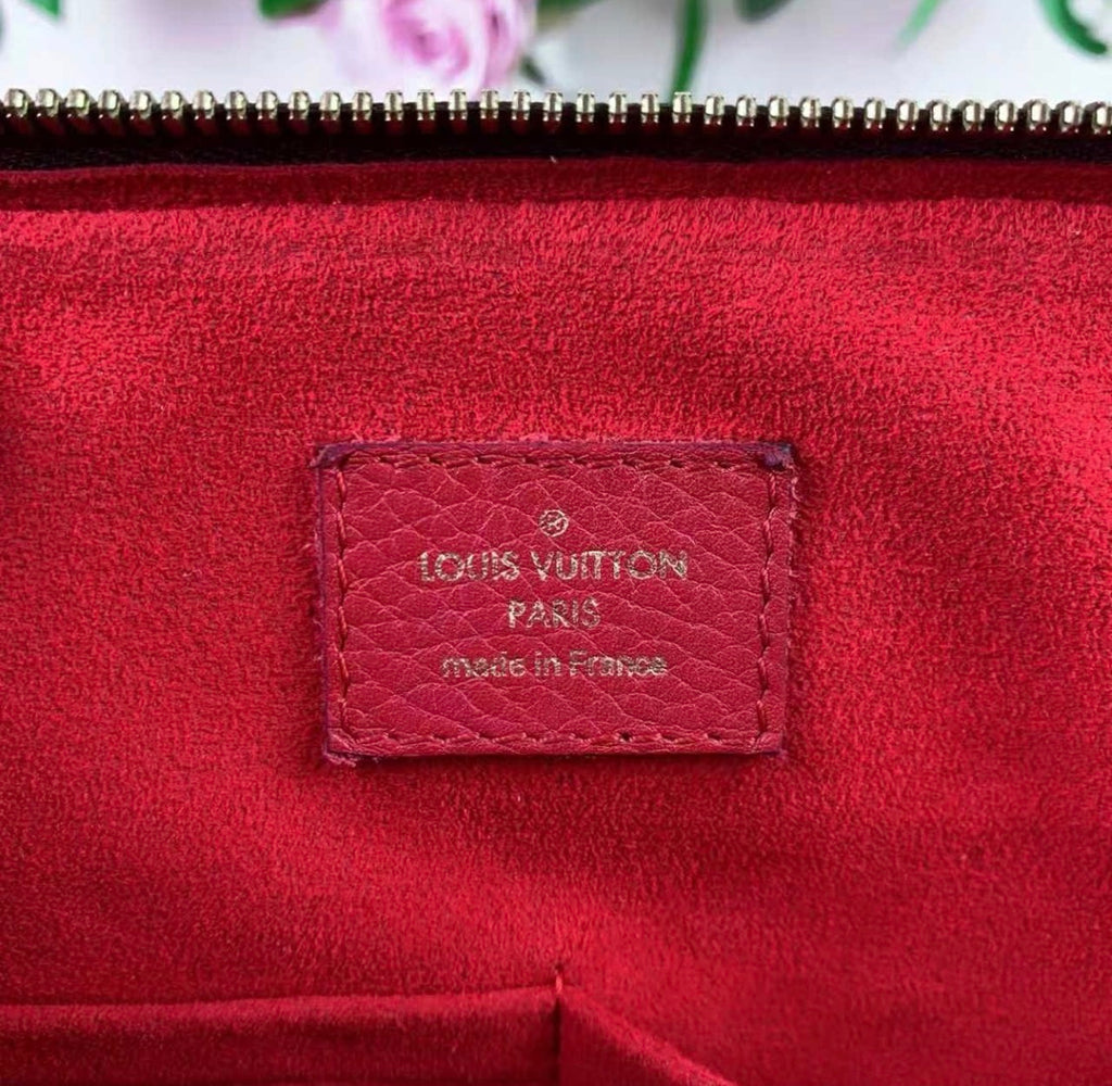 Louis Vuitton
Retiro NM Handbag Monogram Canvas and Leather