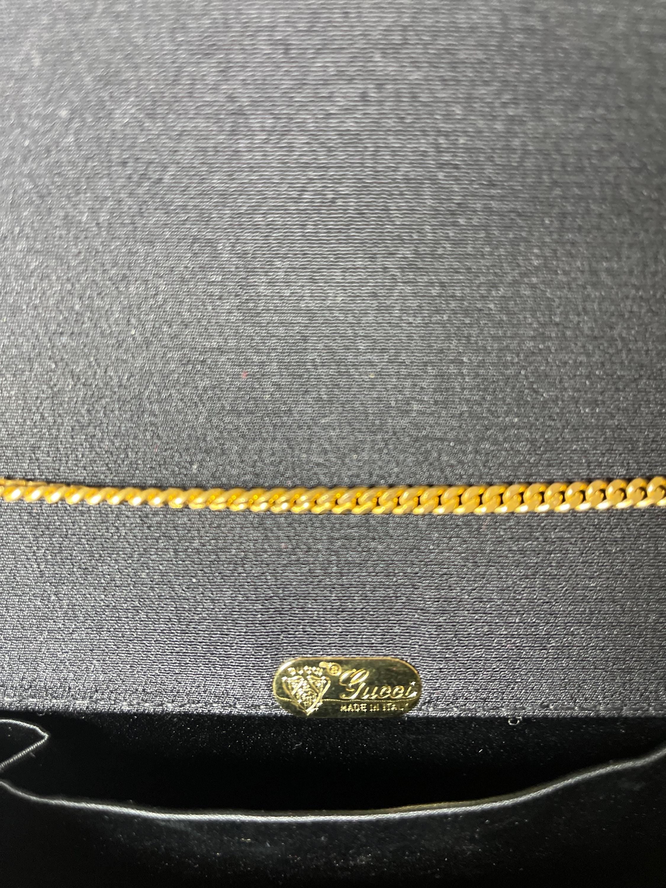 Authentic Gucci GG Interlock Shoulder  Bag Vintage