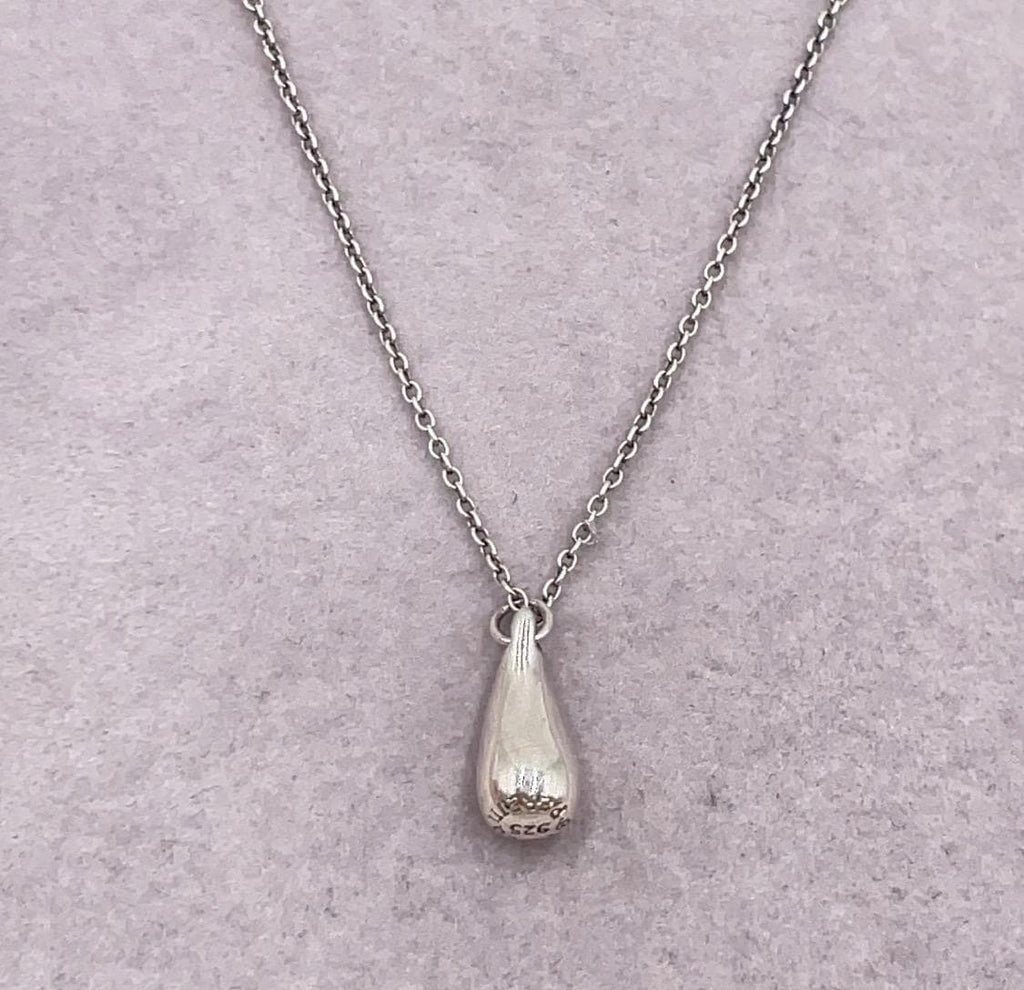 Authentic Tiffany & Co. Elsa Peretti Teardrop Necklace SV 2.7g/3.3g Vintage ( Great Gift)