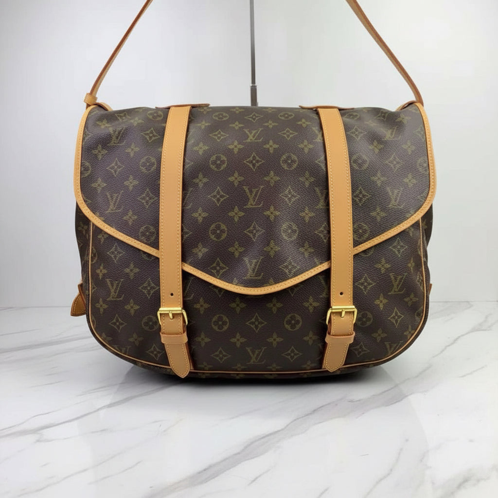 LOUIS VUITTON Saumur 43 Shoulder Bag