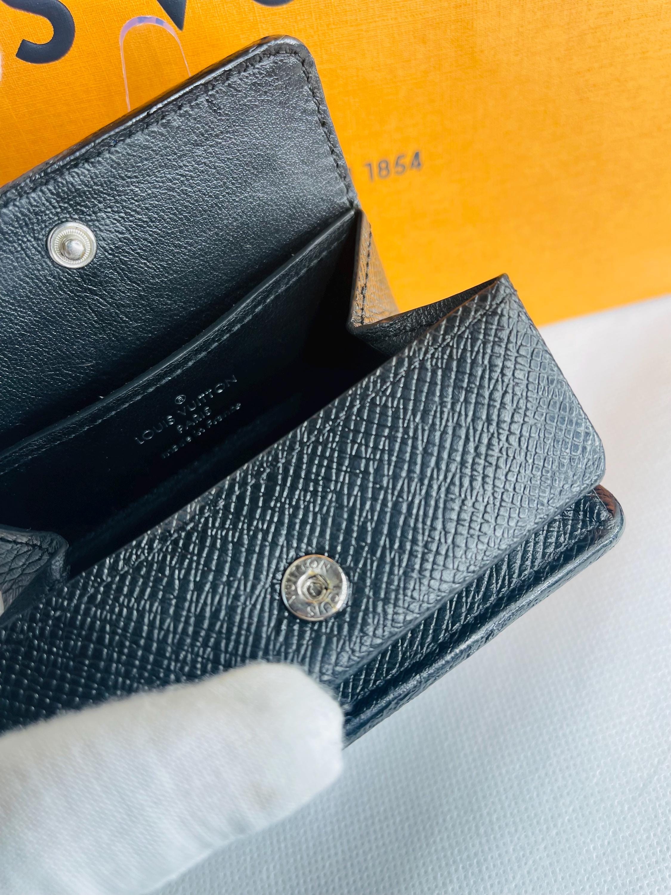 Authentic Louis Vuitton Black Taïga Leather Card/Coin Holder Wallet