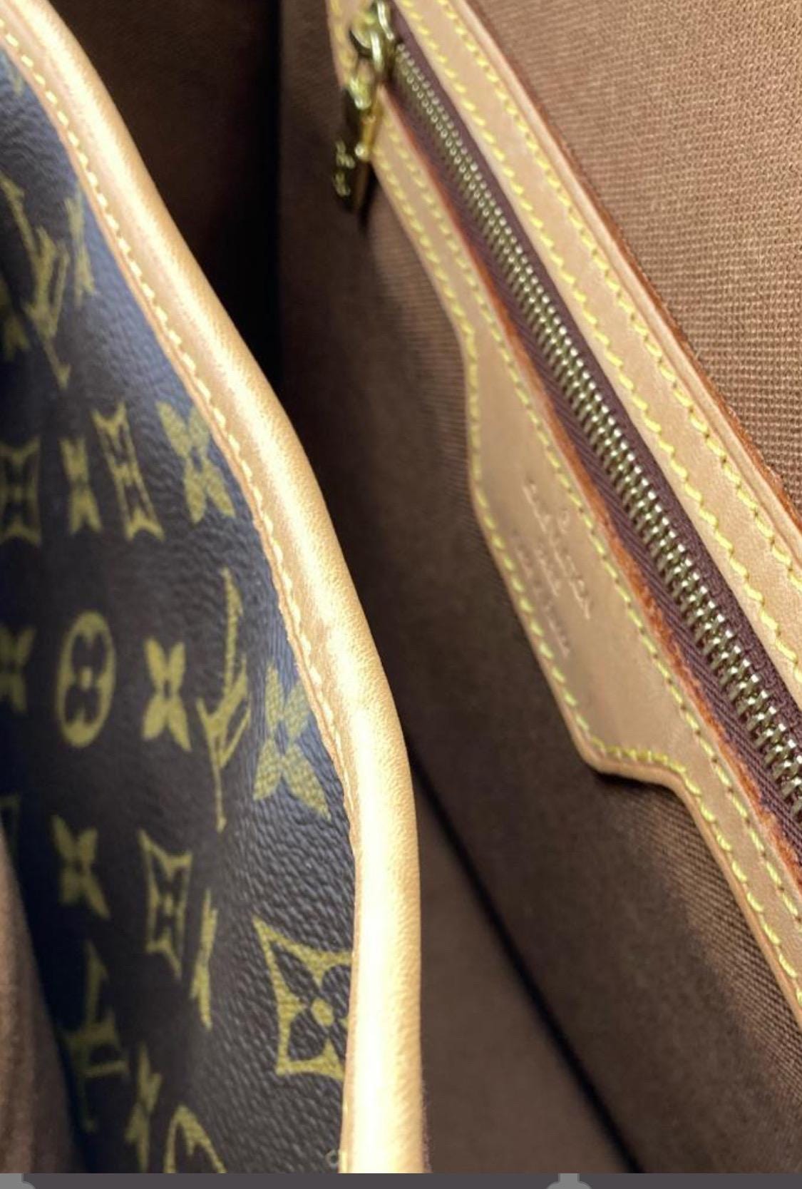 Certified Authentic LOUIS VUITTON Monogram SolShoulder Bag