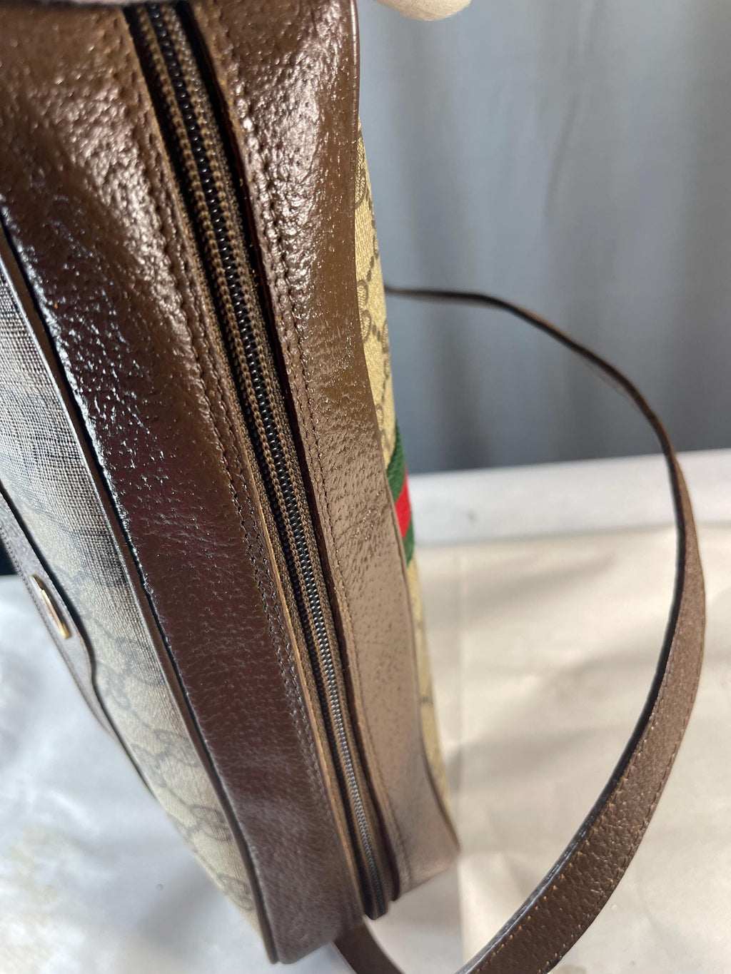 Authentic Vintage GUCCI GG Ophidia Supreme Shoulder bag