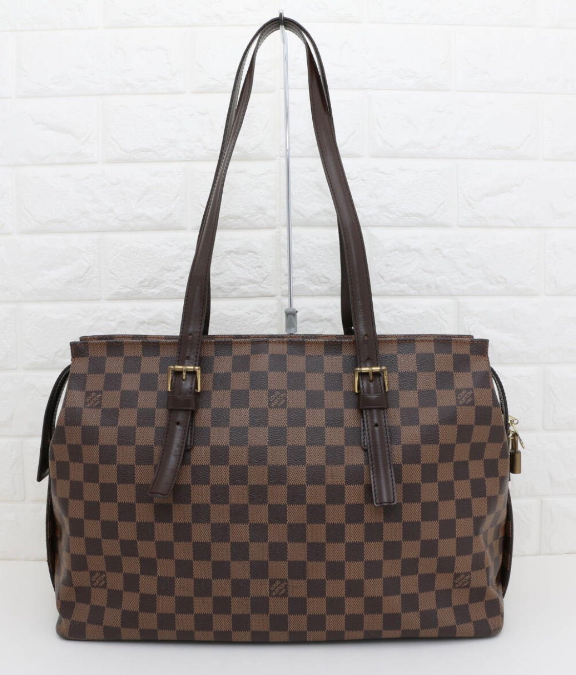 Louis Vuitton
Chelsea Handbag Damier Tote Bag