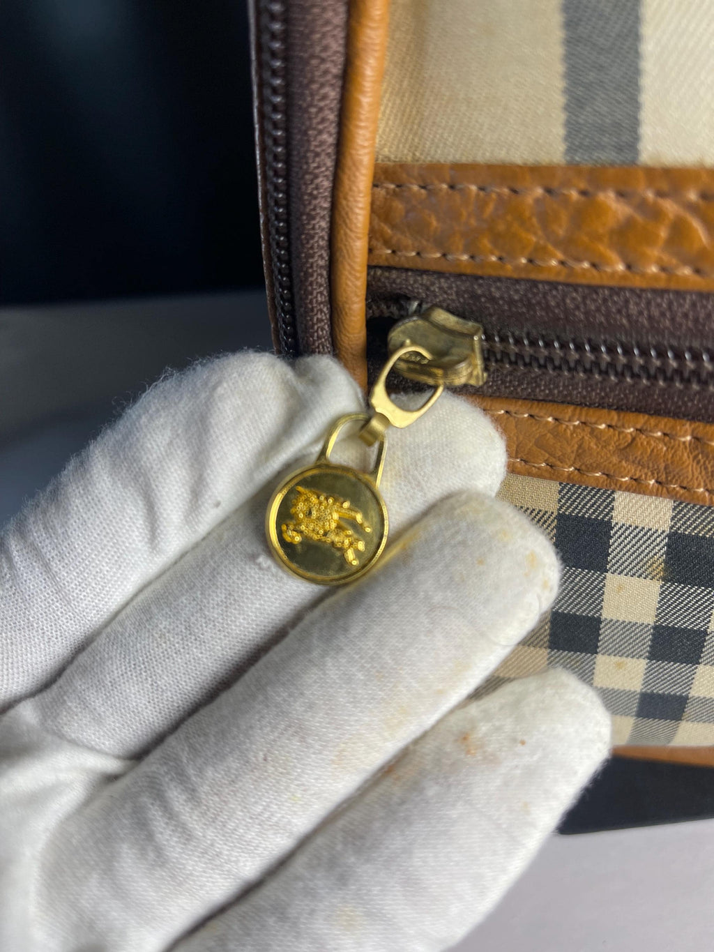 Authentic BURBERRY Nova Check Bag Vintage