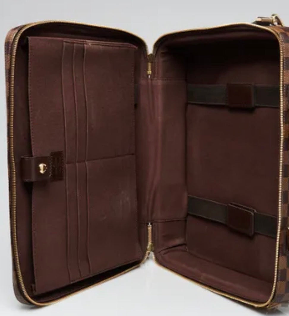 LOUIS VUITTON
Damier Canvas Porte Ordinateur Sabana Computer Case Bag