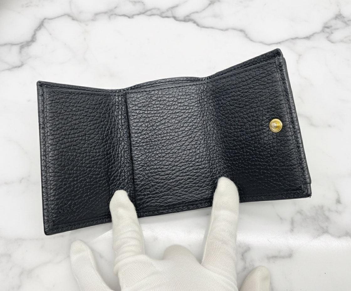 Authentic Gucci GG Logo Marmont Black Leather Compact Wallet W / box Vintage