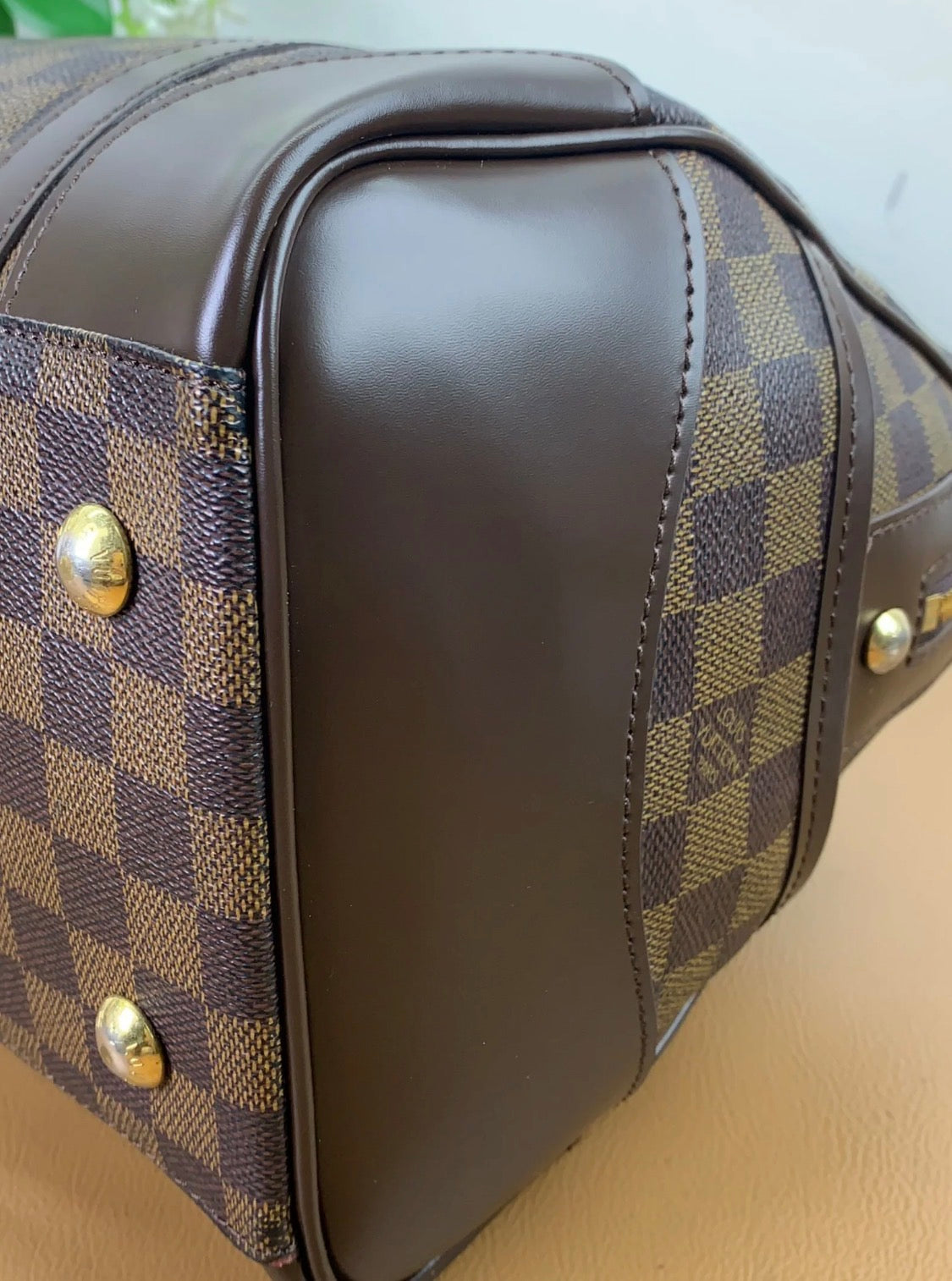 Louis Vuitton Berkeley Damier Shoulder Bag