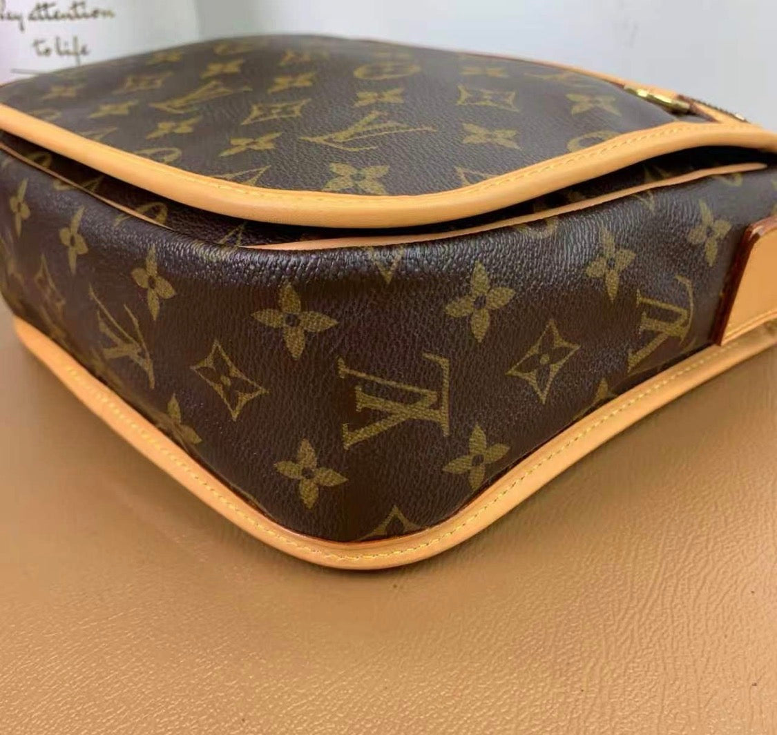 Louis Vuitton Bosphore PM Monogram Shoulder Bag