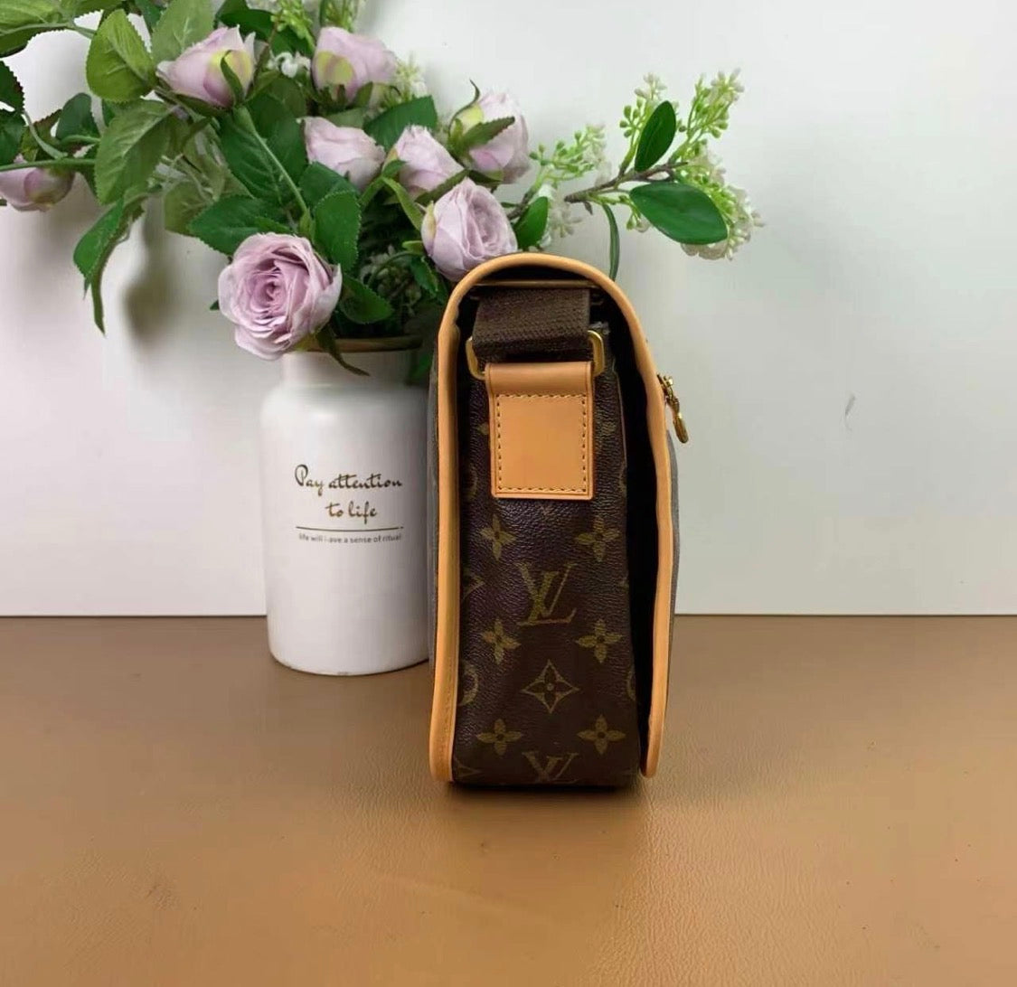 Louis Vuitton Bosphore PM Monogram Shoulder Bag