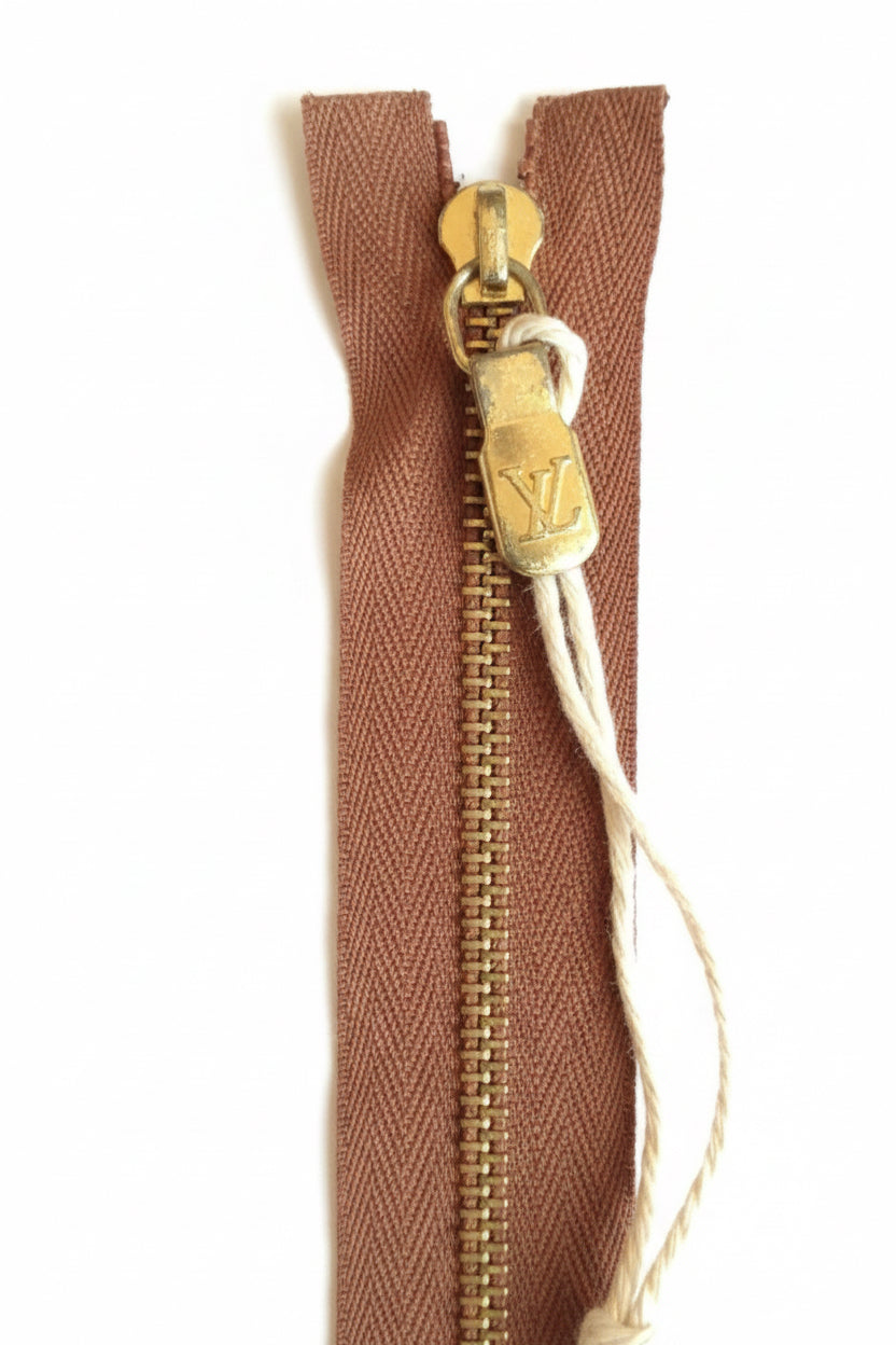 Authentic Louis Vuitton Replacement (Zipper  2 Pull  / Charm