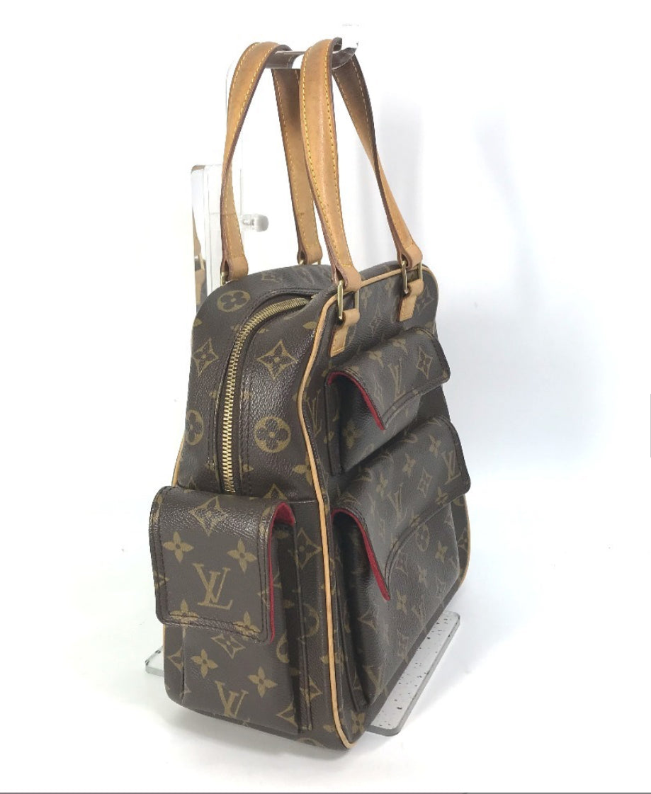 LOUIS VUITTON
Monogram Excentri-Cite