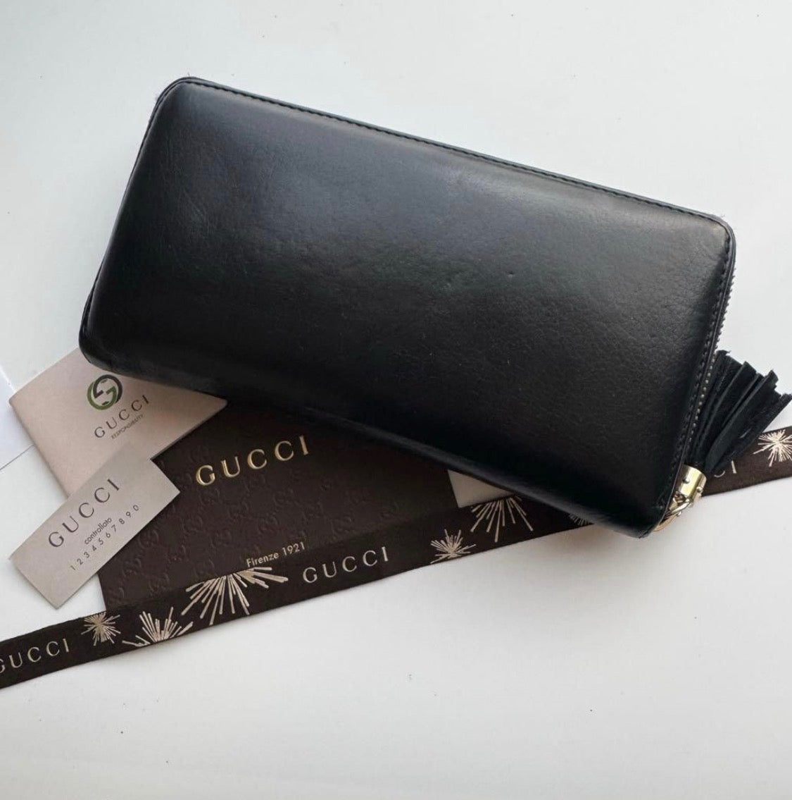Gucci Soho Leather Zip Around Wallet