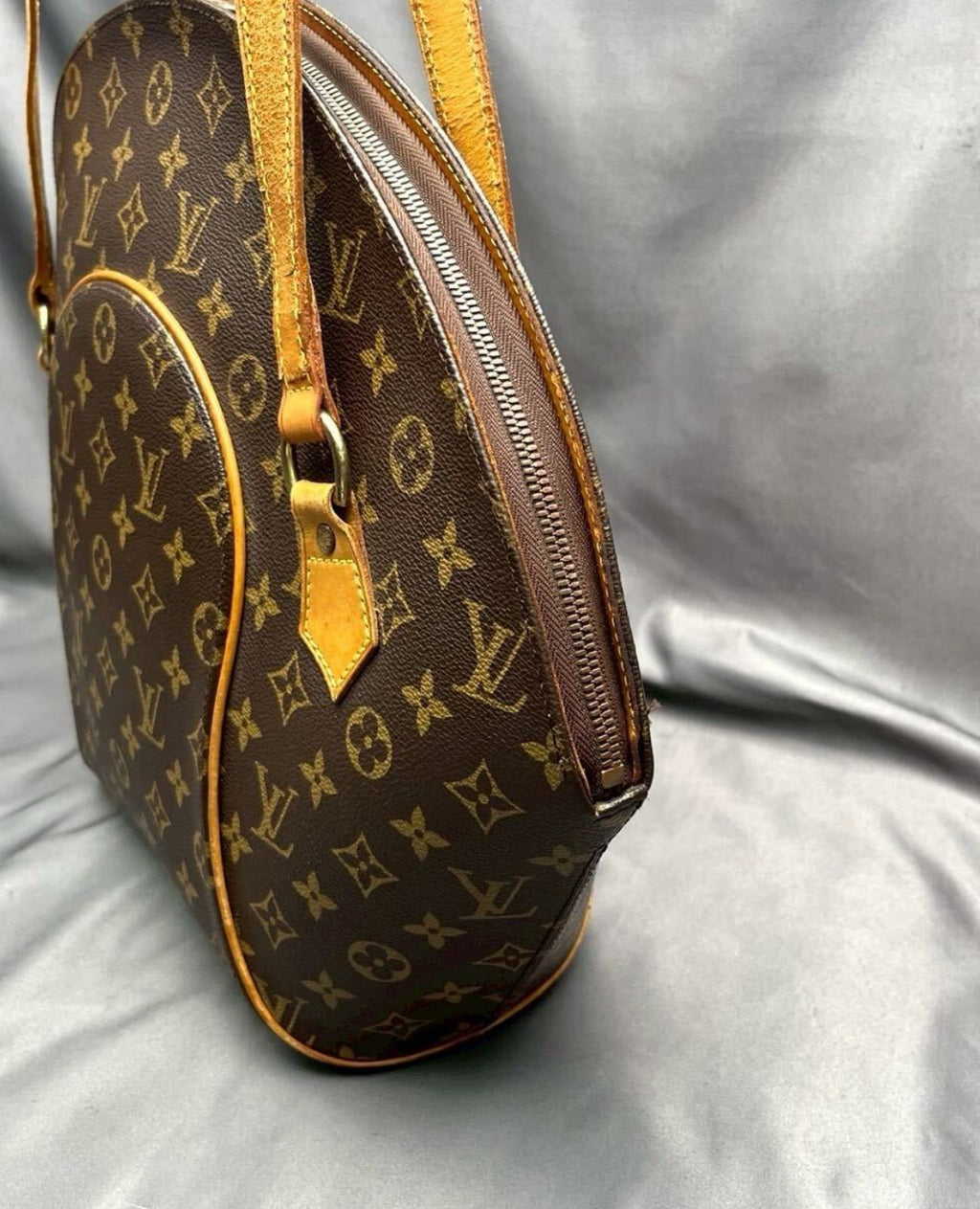 Louis Vuitton Monogram Ellipse GM Shopping Bag