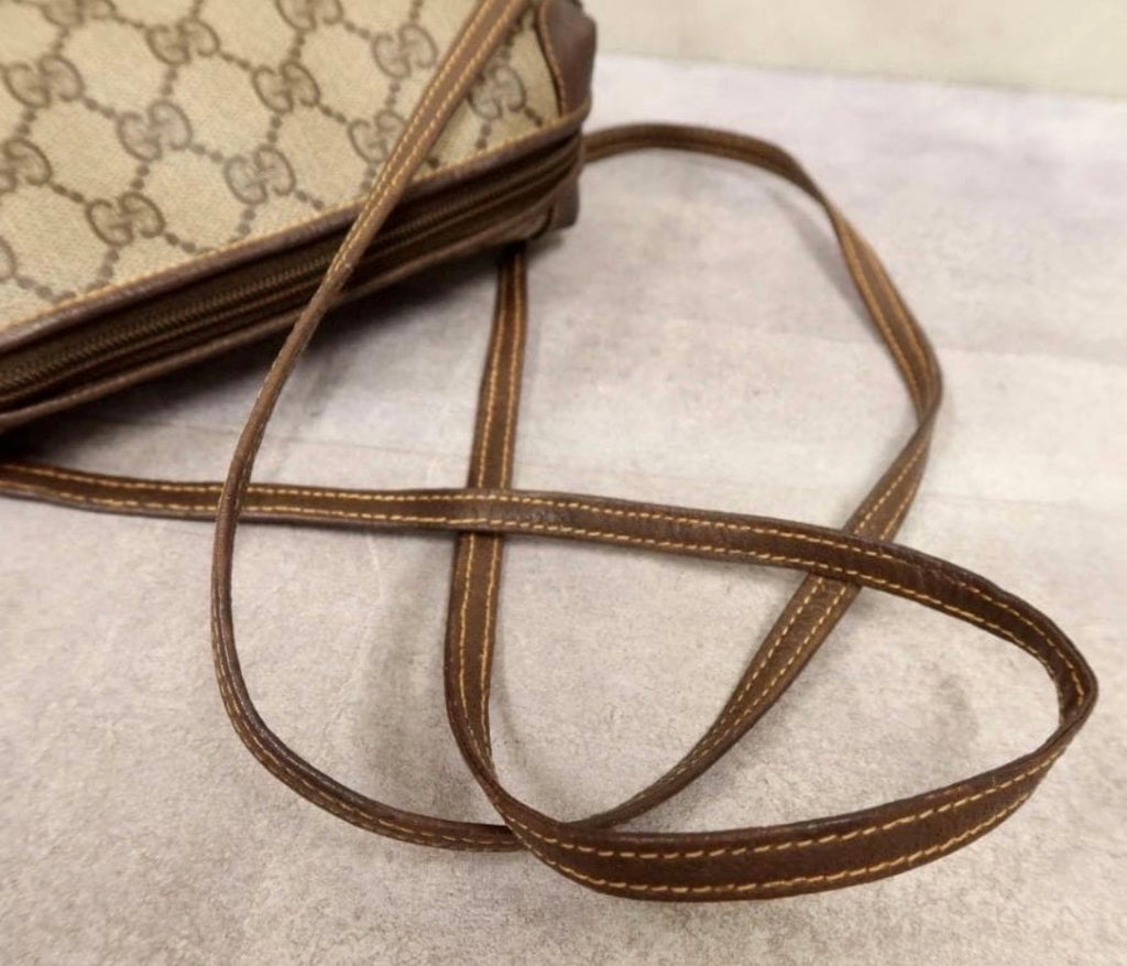 GUCCI Old Gucc GG supreme Calf Leather Shouldee Bag Vintage