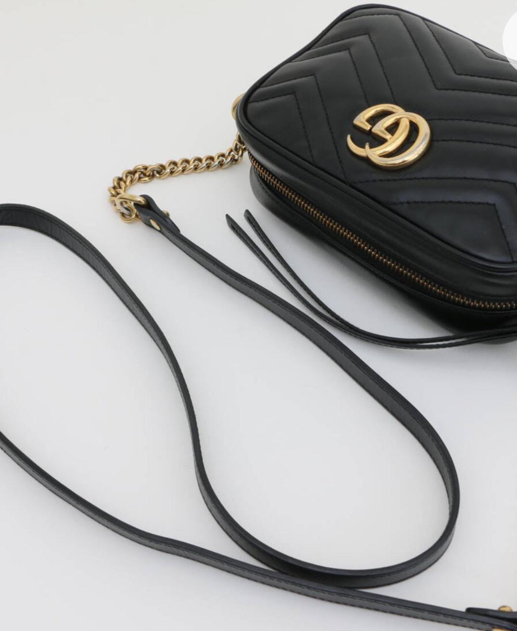 Authentic GUCCI Calfskin Matelasse Small GG Marmont Chain Shoulder Bag Black included COA , dust bag , box.