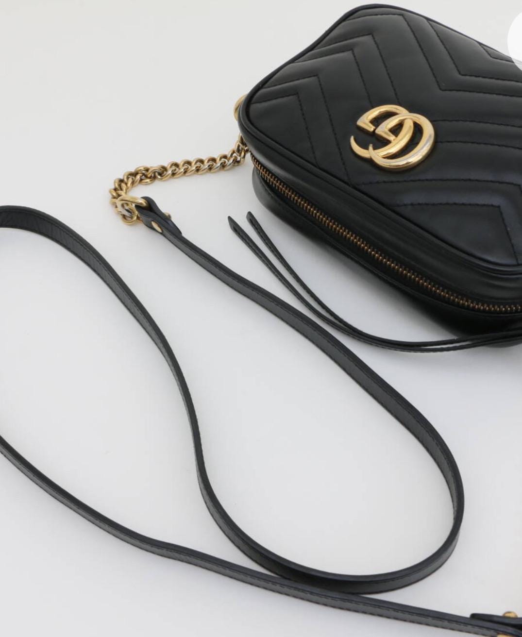 Authentic GUCCI Calfskin Matelasse Small GG Marmont Chain Shoulder Bag Black included COA , dust bag , box.