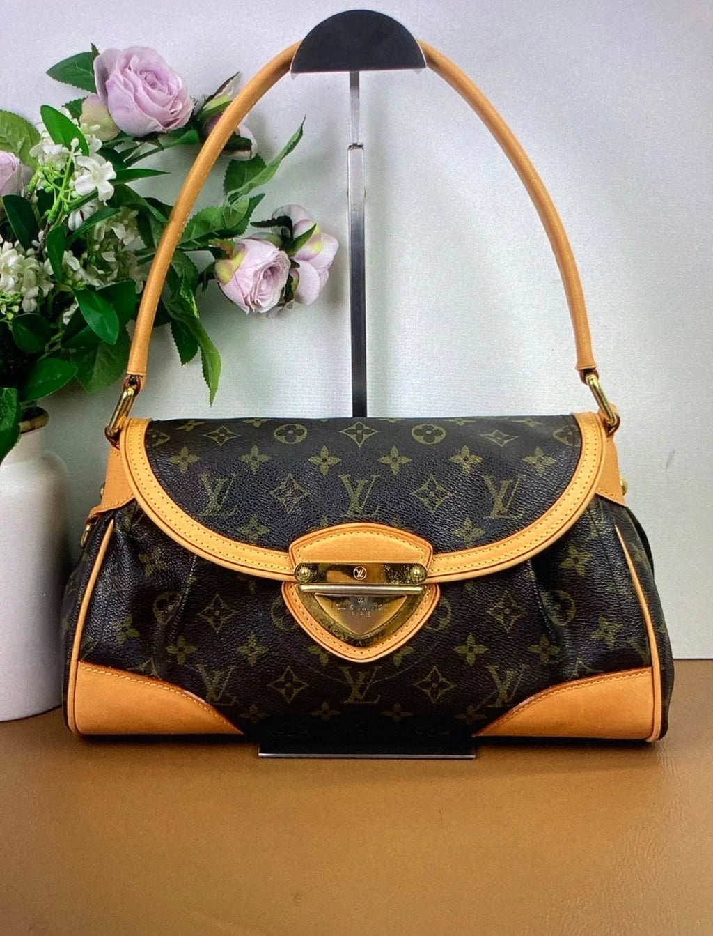 Authentic Louis Vuitton Beverly Monogram Shoulder Bag