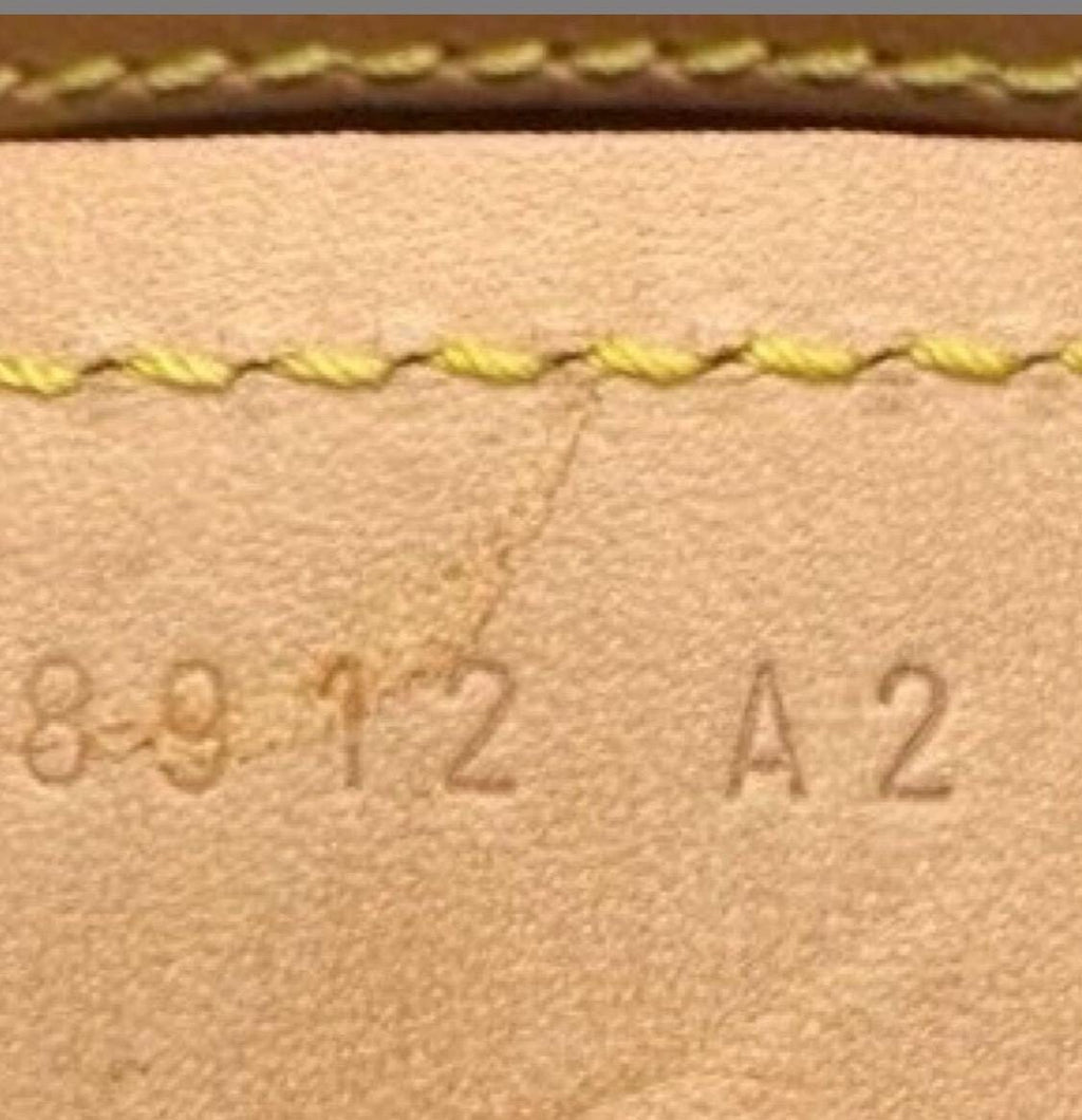 Authentic LOUIS VUITTON Monogram Sac Promenade Vintage Shoulder Bag