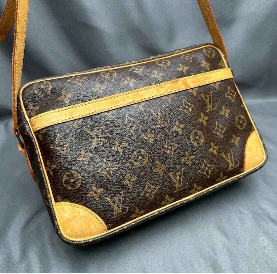 Authentic LOUIS VUITTON Monogram Trocadero 27 Shoulder Bag Vintage