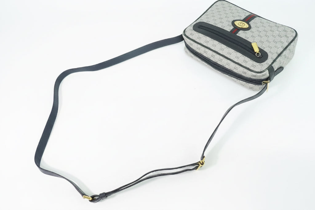Gucci Sherry Line Micro GG Canvas Shoulder Bag Vintage
