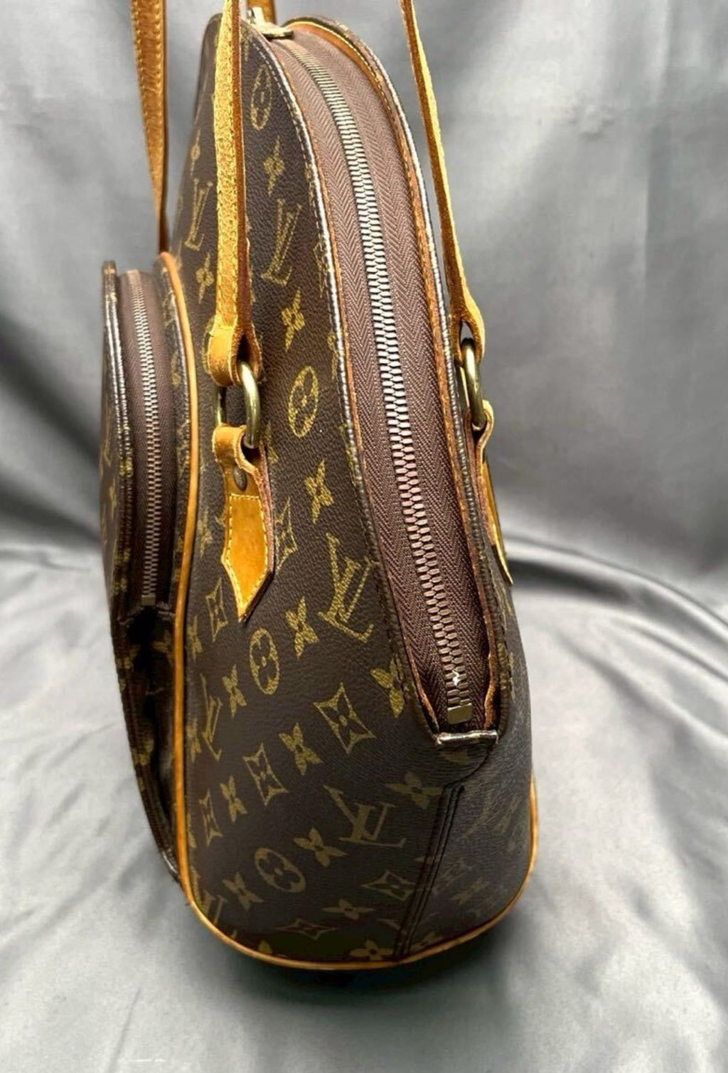 Louis Vuitton Monogram Ellipse GM Shopping Bag