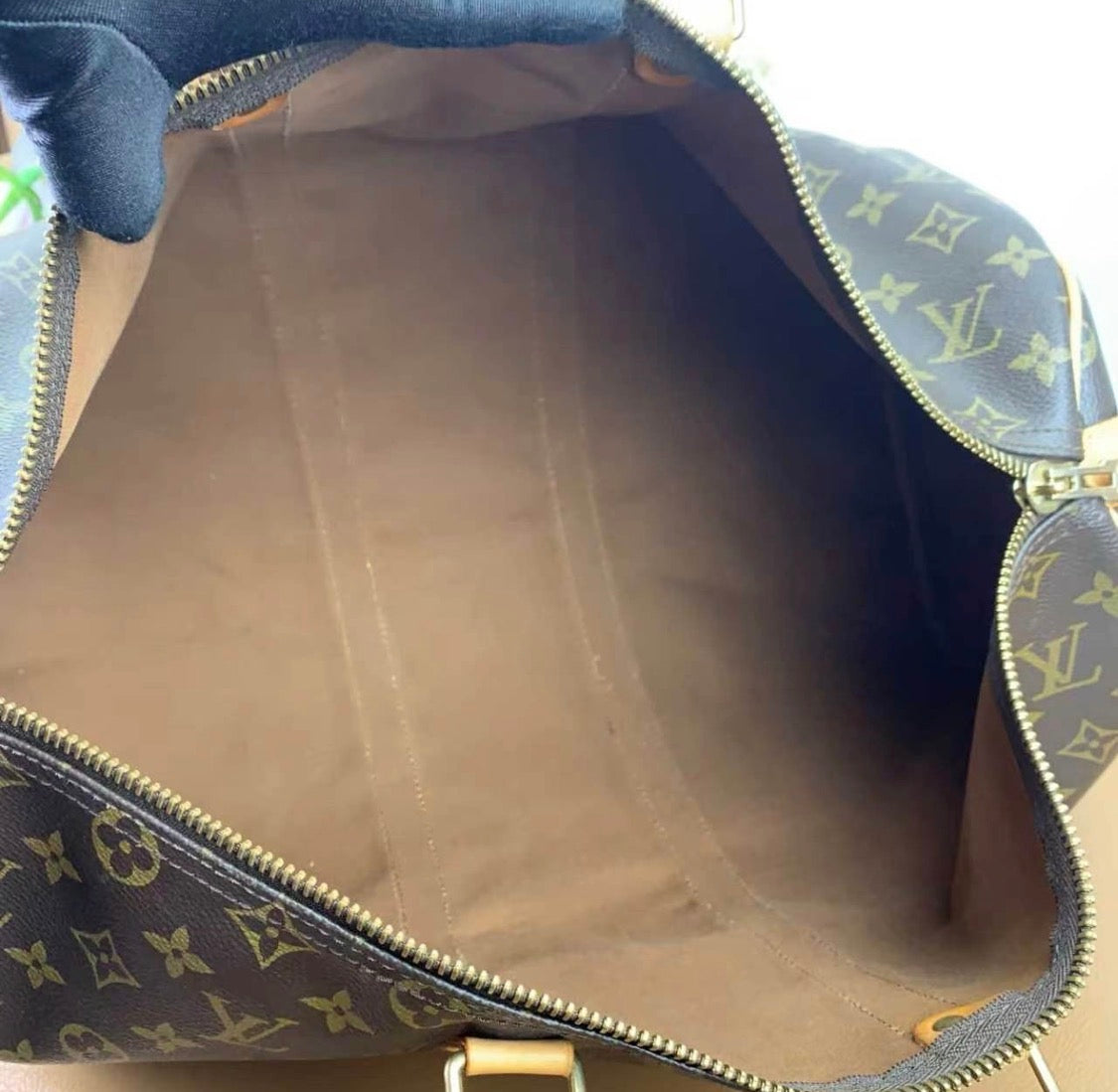 Louis Vuitton Keepall 45 travel bag