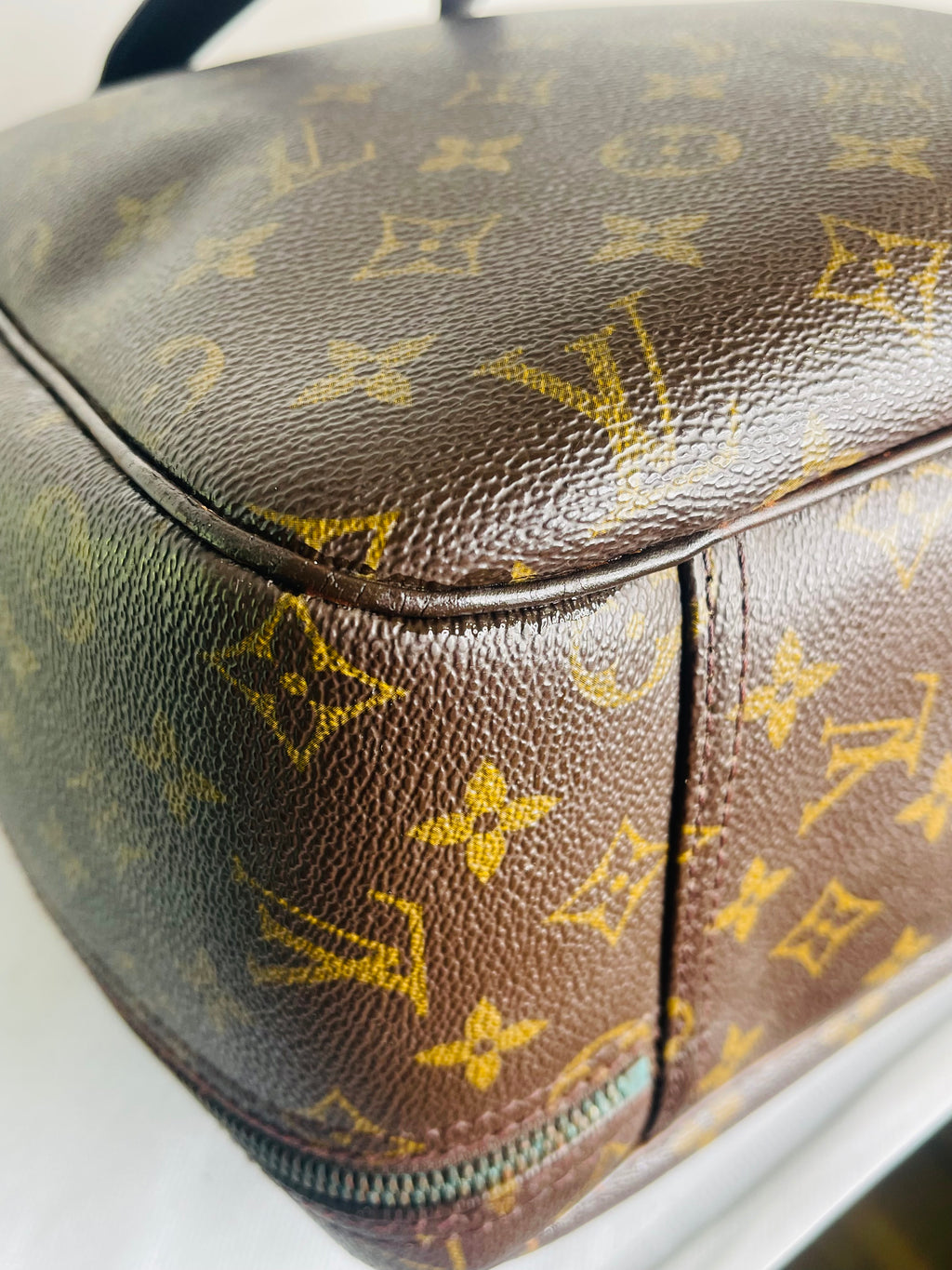 LOUIS VUITTON Monogram Excursion Hand Bag